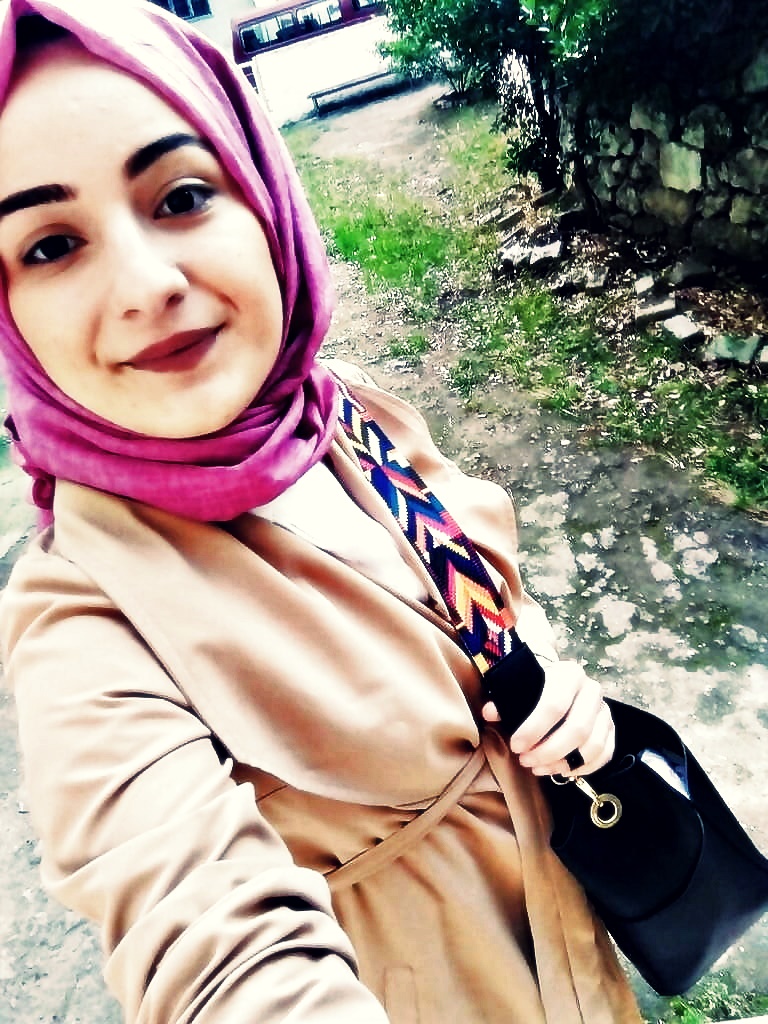 Karşıyaka bayan arkadaş